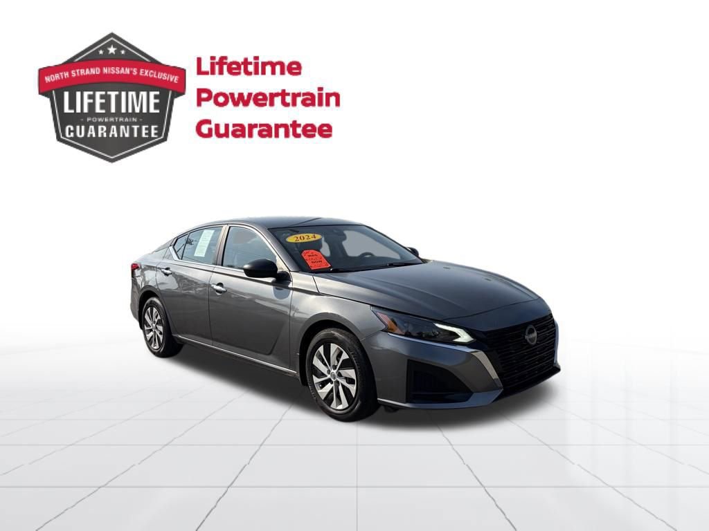 Certified 2024 Nissan Altima 2.5 S FWD image 9