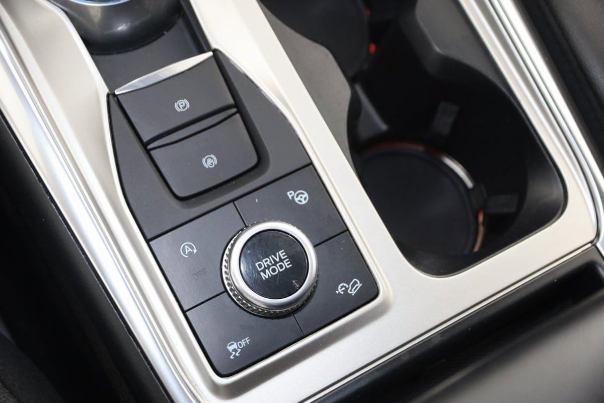 Used 2020 Ford Explorer ST w/ Premium Technology Package image 30