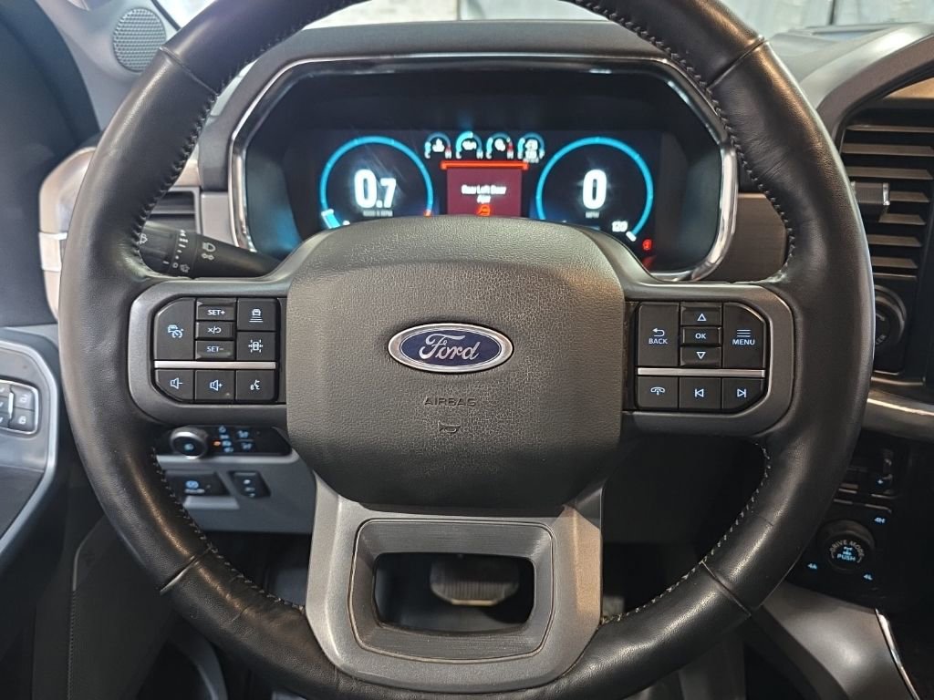 Used 2023 Ford F150 Lariat w/ Trailer Tow Package image 19