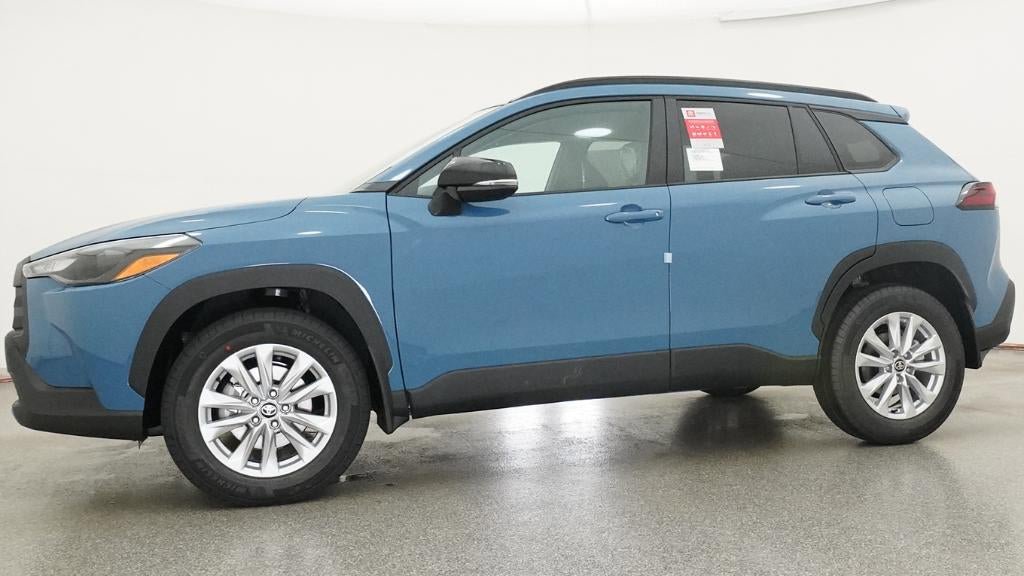 New 2026 Toyota Corolla Cross LE FWD image 18