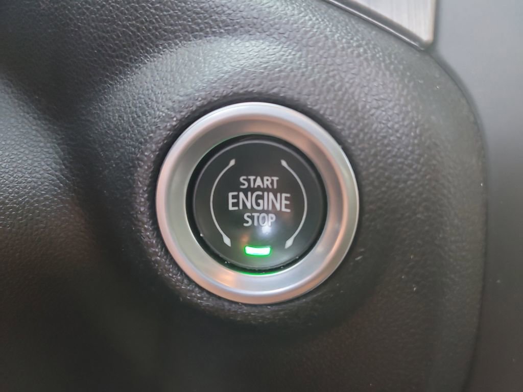 Used 2022 GMC Sierra 3500 Denali w/ Denali Ultimate Package image 27