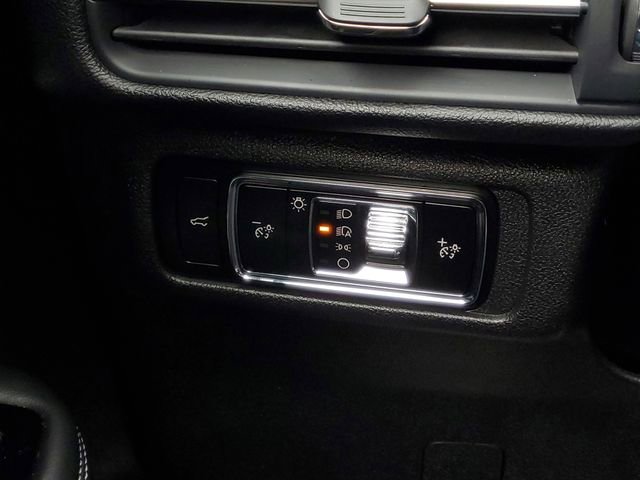 Used 2023 Lincoln Corsair Reserve w/ Equipment Group 201A image 16