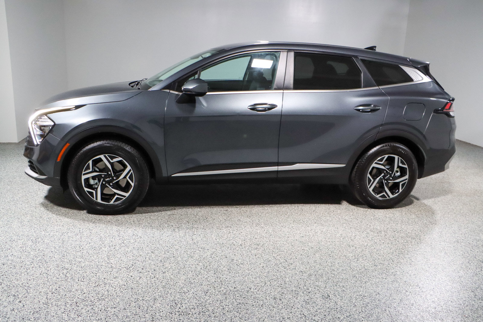 Used 2023 Kia Sportage LX FWD image 10