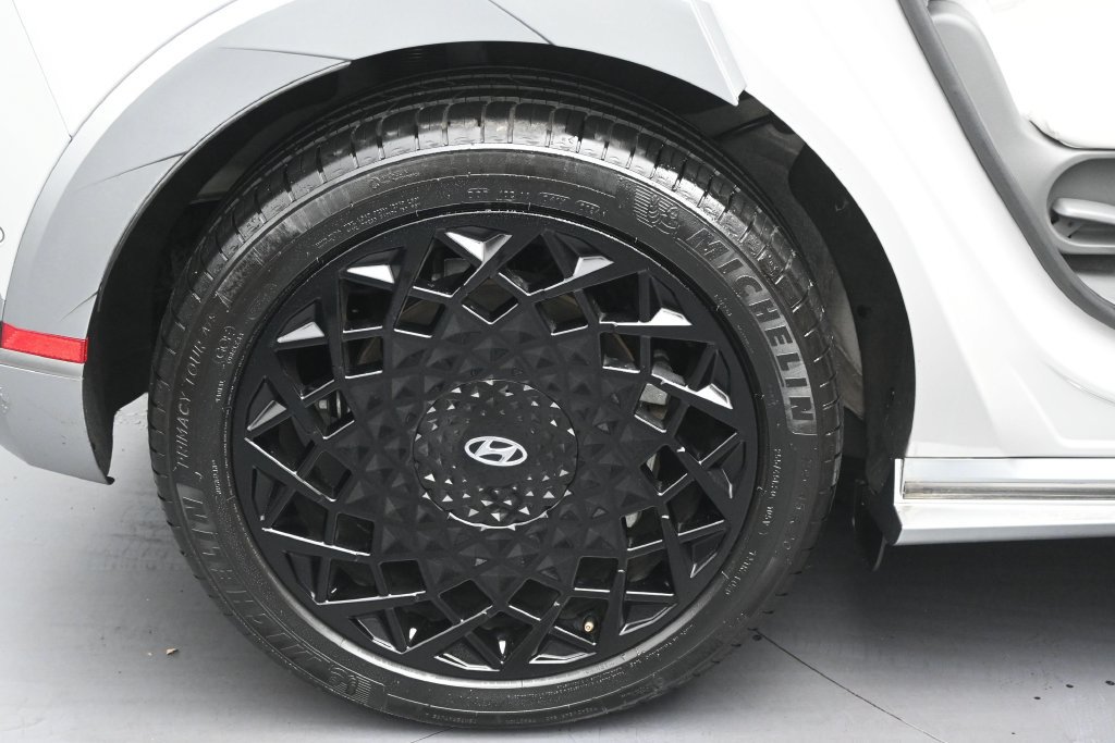 Used 2023 Hyundai Ioniq 5 Limited AWD/4WD image 38