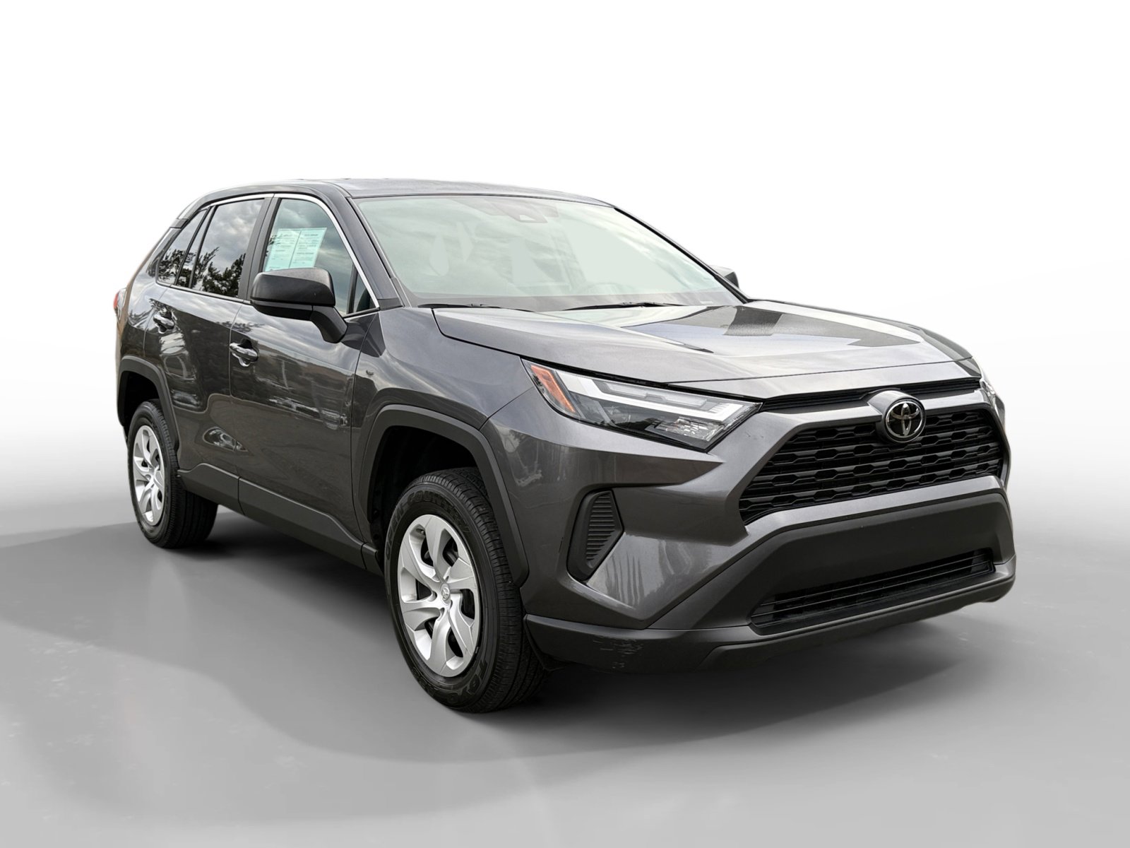 Used 2024 Toyota RAV4 LE image 7