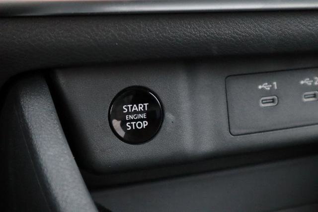 Certified 2025 Nissan Rogue SV image 24