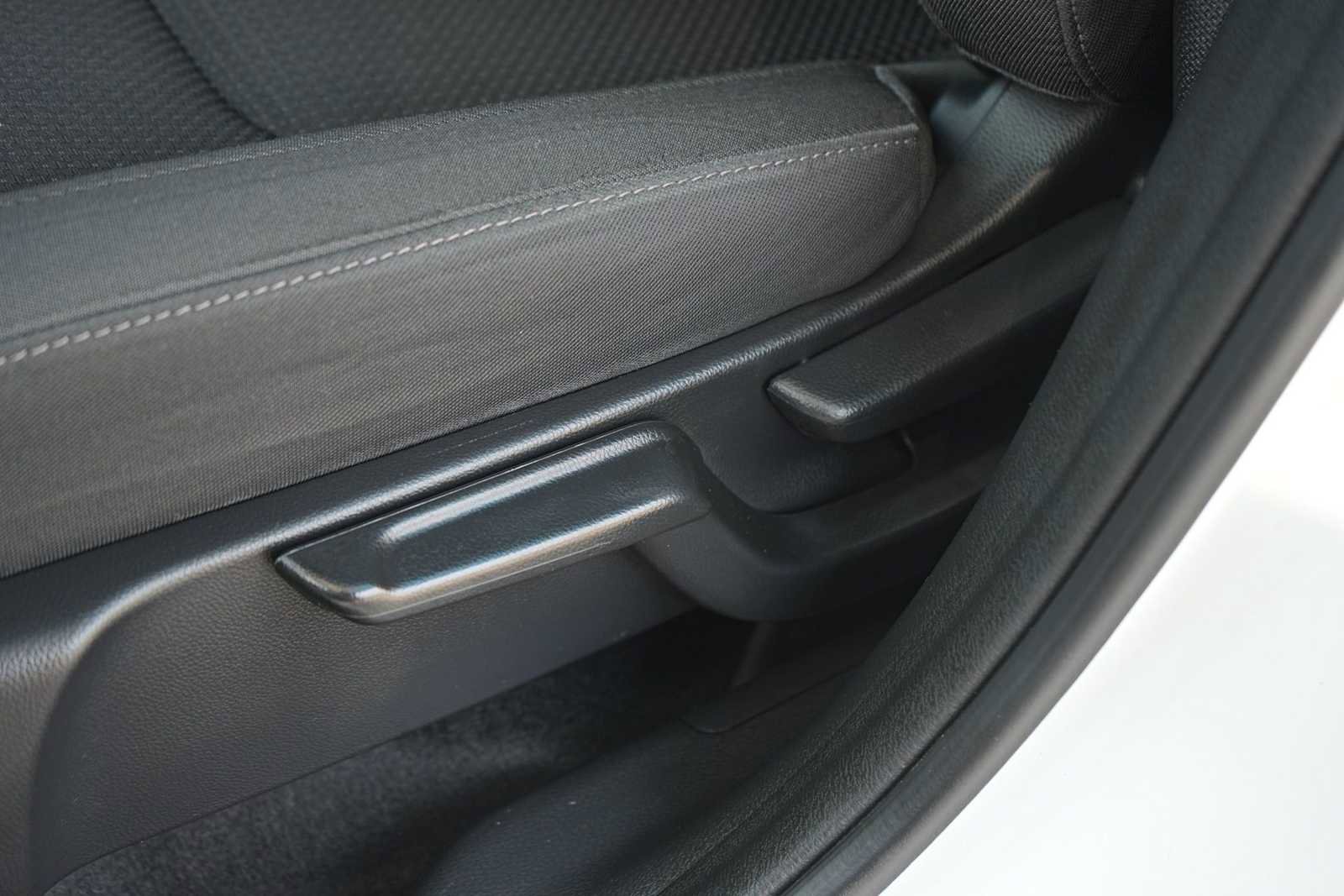 Used 2022 Honda HR-V Sport image 12