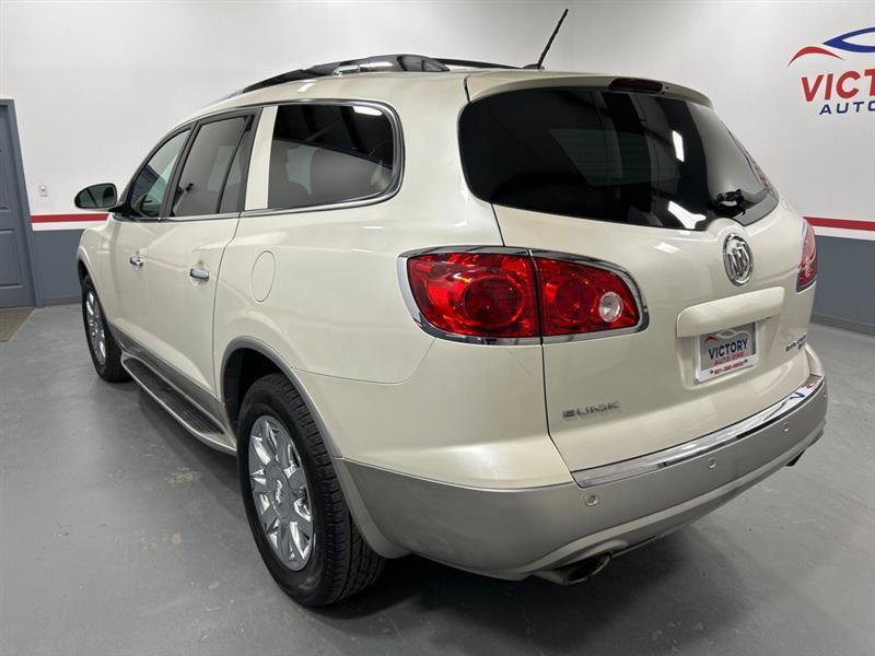 Used 2011 Buick Enclave CXL image 4