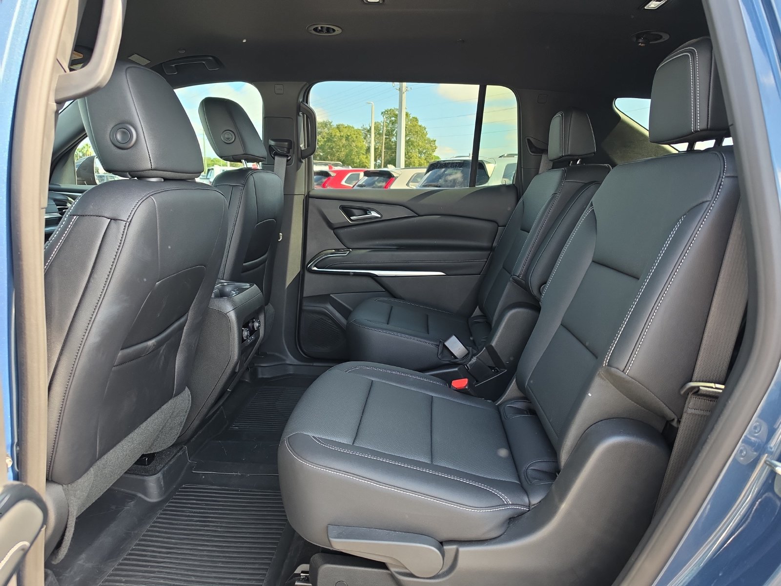 Used 2026 Chevrolet Traverse LT w/ Driver Confidence Package FWD image 13