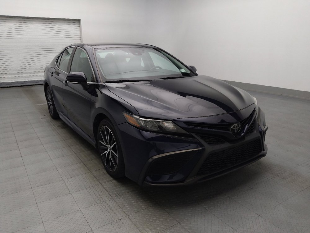 Used 2022 Toyota Camry SE FWD image 13
