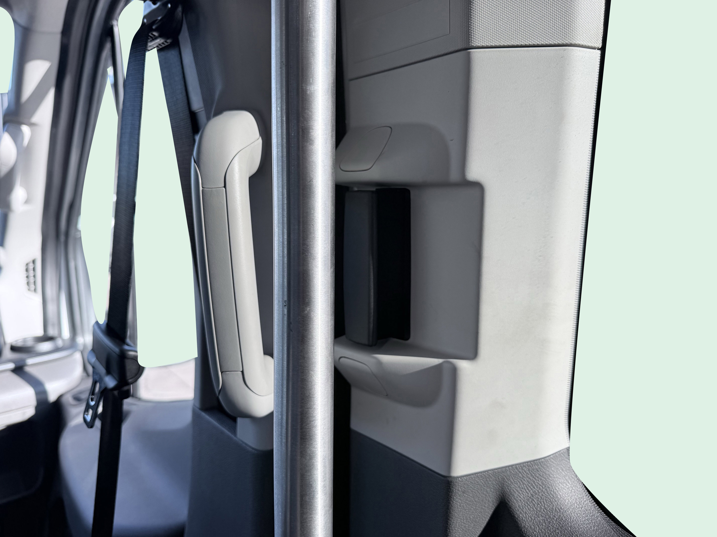 Used 2023 Ford Transit 350 XL image 43