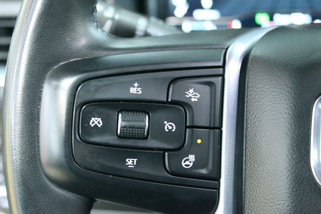 Used 2023 GMC Yukon XL SLT w/ SLT Luxury Package image 16