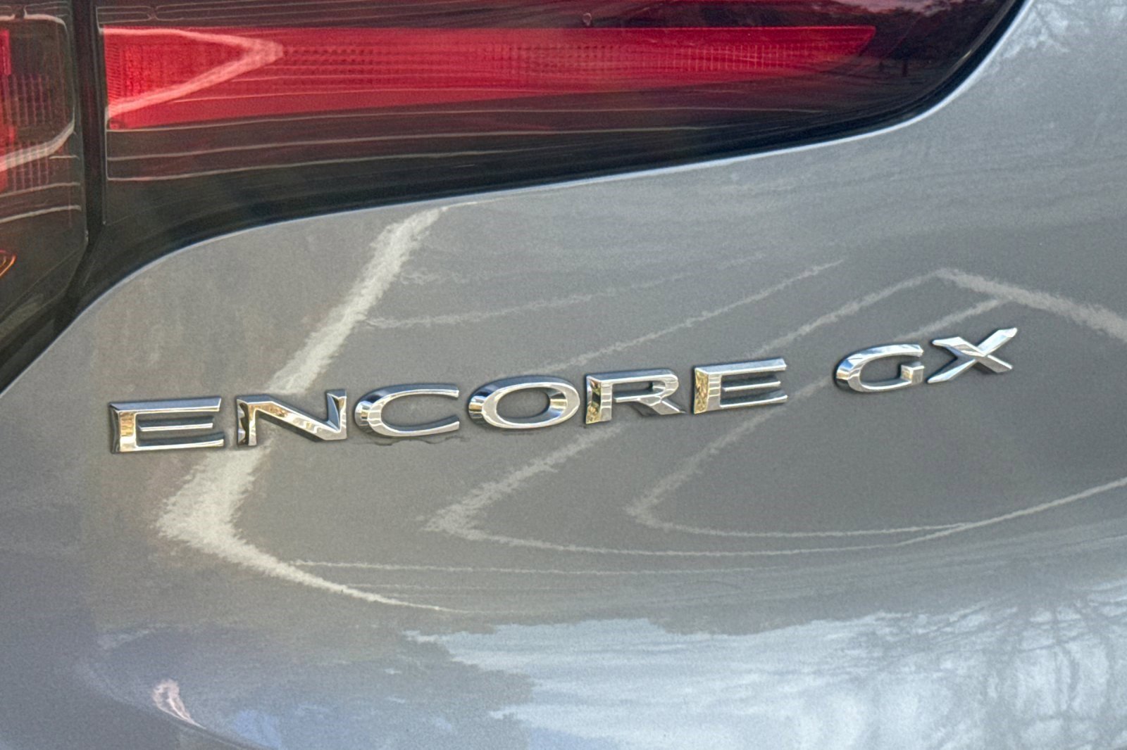 Used 2023 Buick Encore GX Select w/ Sport Touring Package image 37