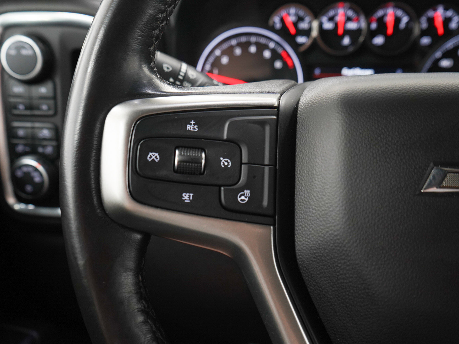 Used 2021 Chevrolet Silverado 1500 RST AWD/4WD image 24