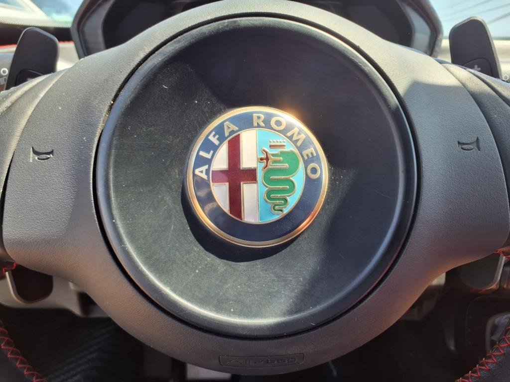 Used 2015 Alfa Romeo 4C Coupe w/ Leather Interior Group image 19