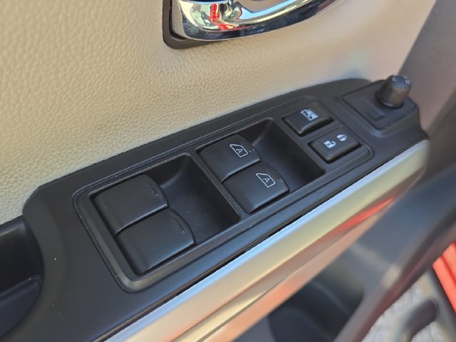 Certified 2023 Nissan Titan SV w/ SV Convenience Package RWD image 19
