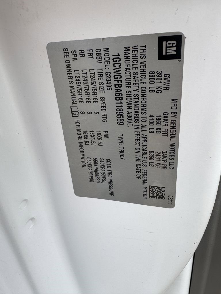 Used 2011 Chevrolet Express 2500 image 14