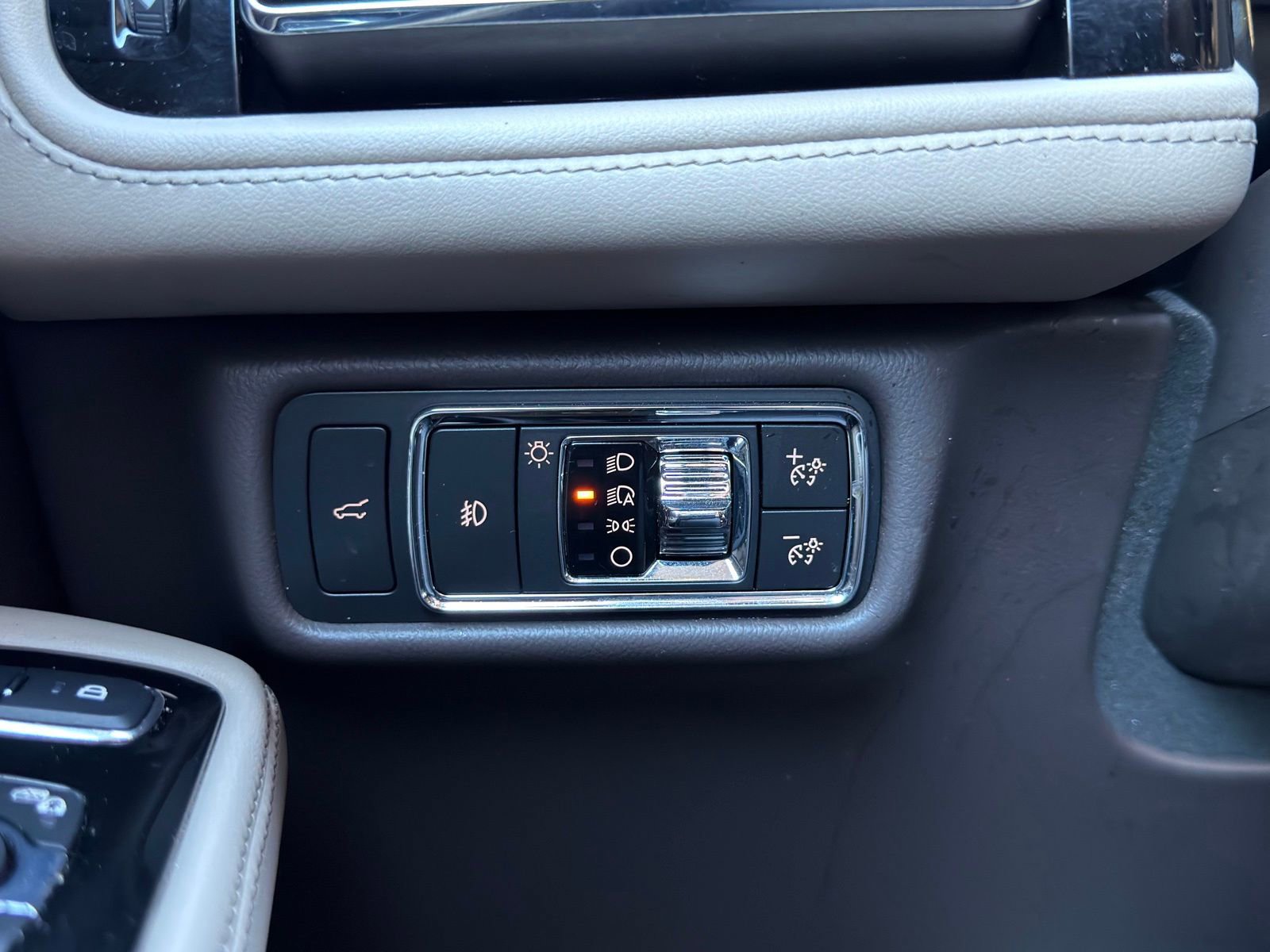 Used 2023 Lincoln Aviator Reserve w/ Equipment Group 201A image 24