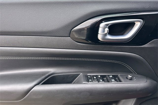 Used 2024 Jeep Compass Latitude w/ Convenience Group image 14