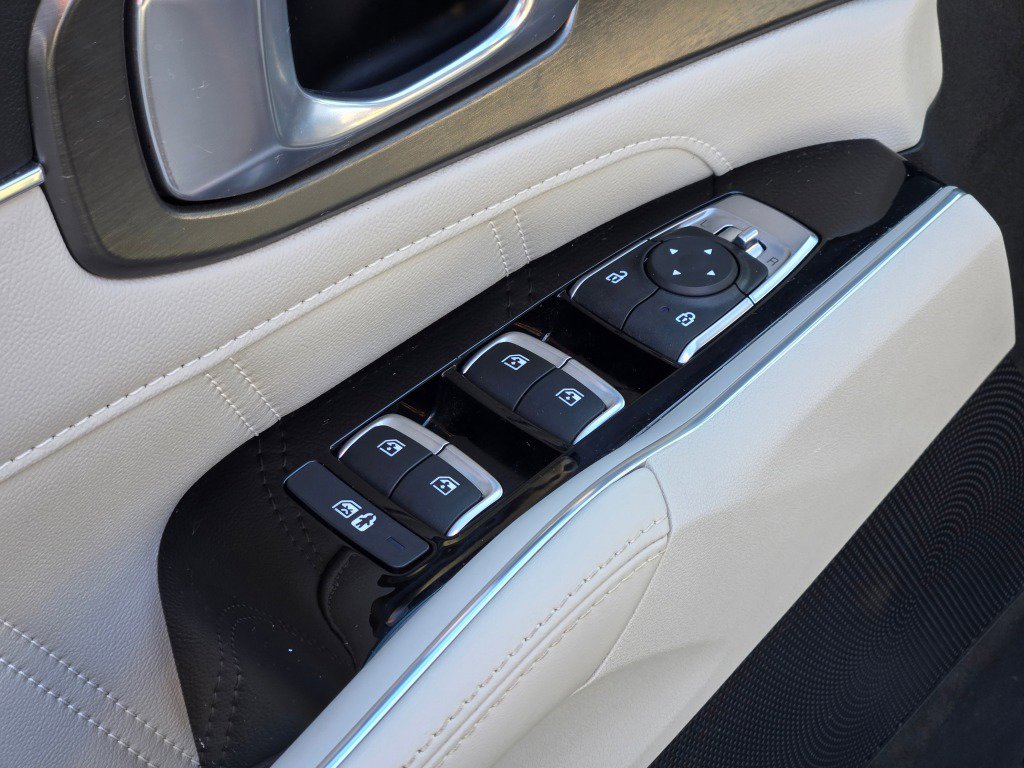 Used 2022 Kia Sorento SX image 24