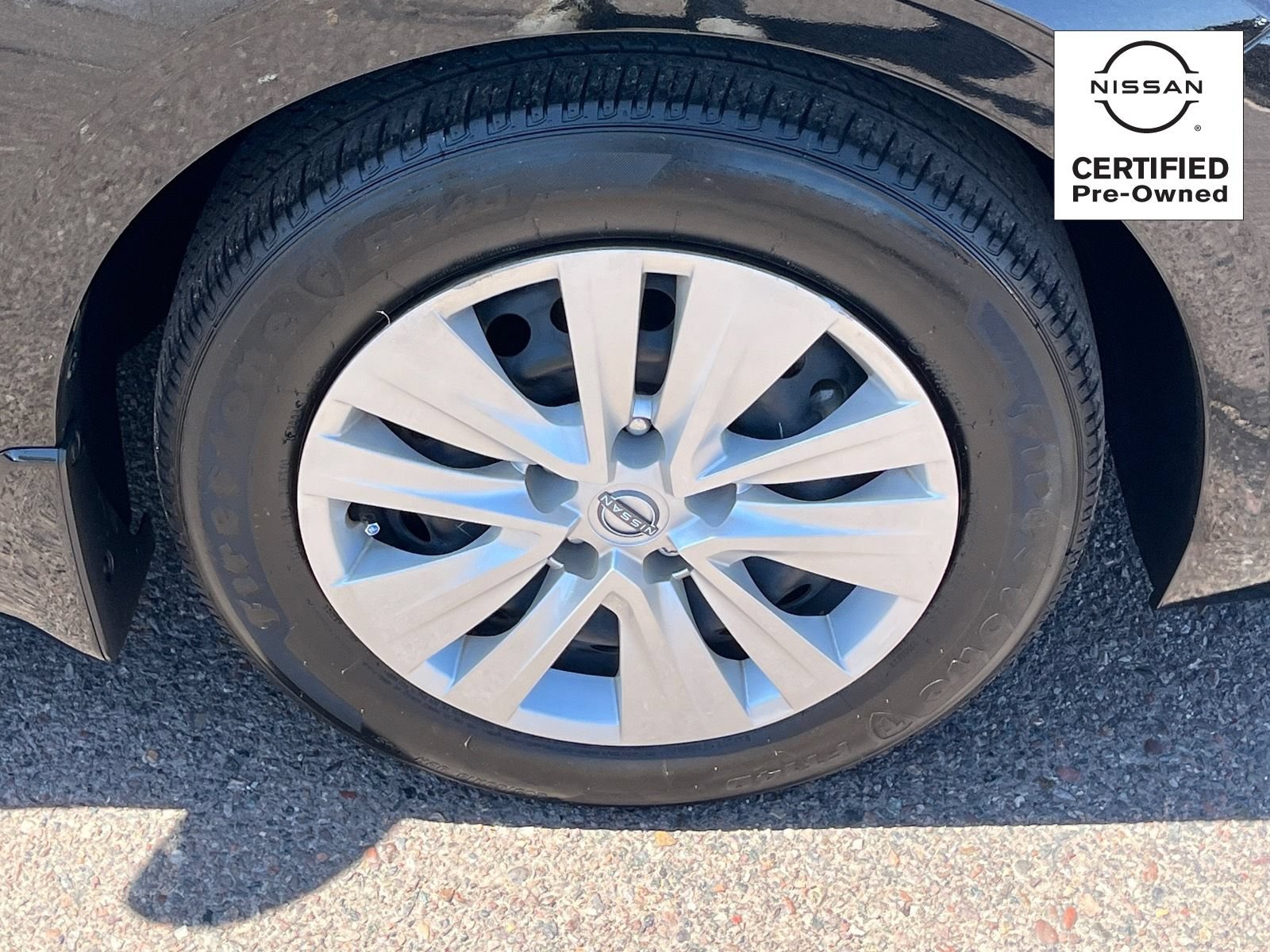 Certified 2025 Nissan Sentra S FWD image 8