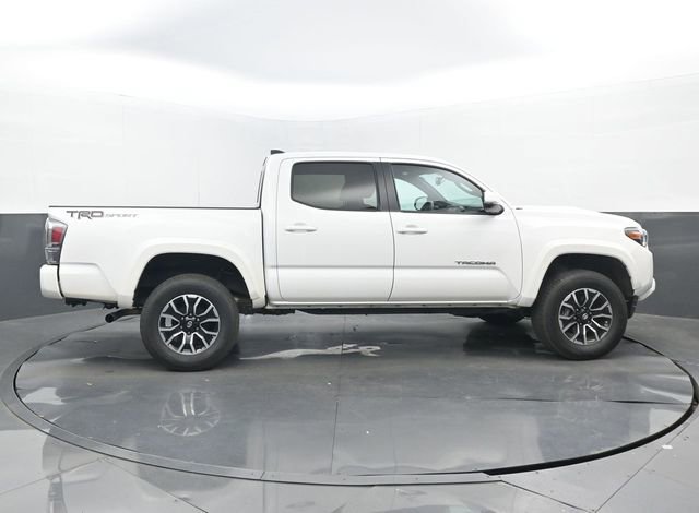 Used 2021 Toyota Tacoma TRD Sport RWD image 2