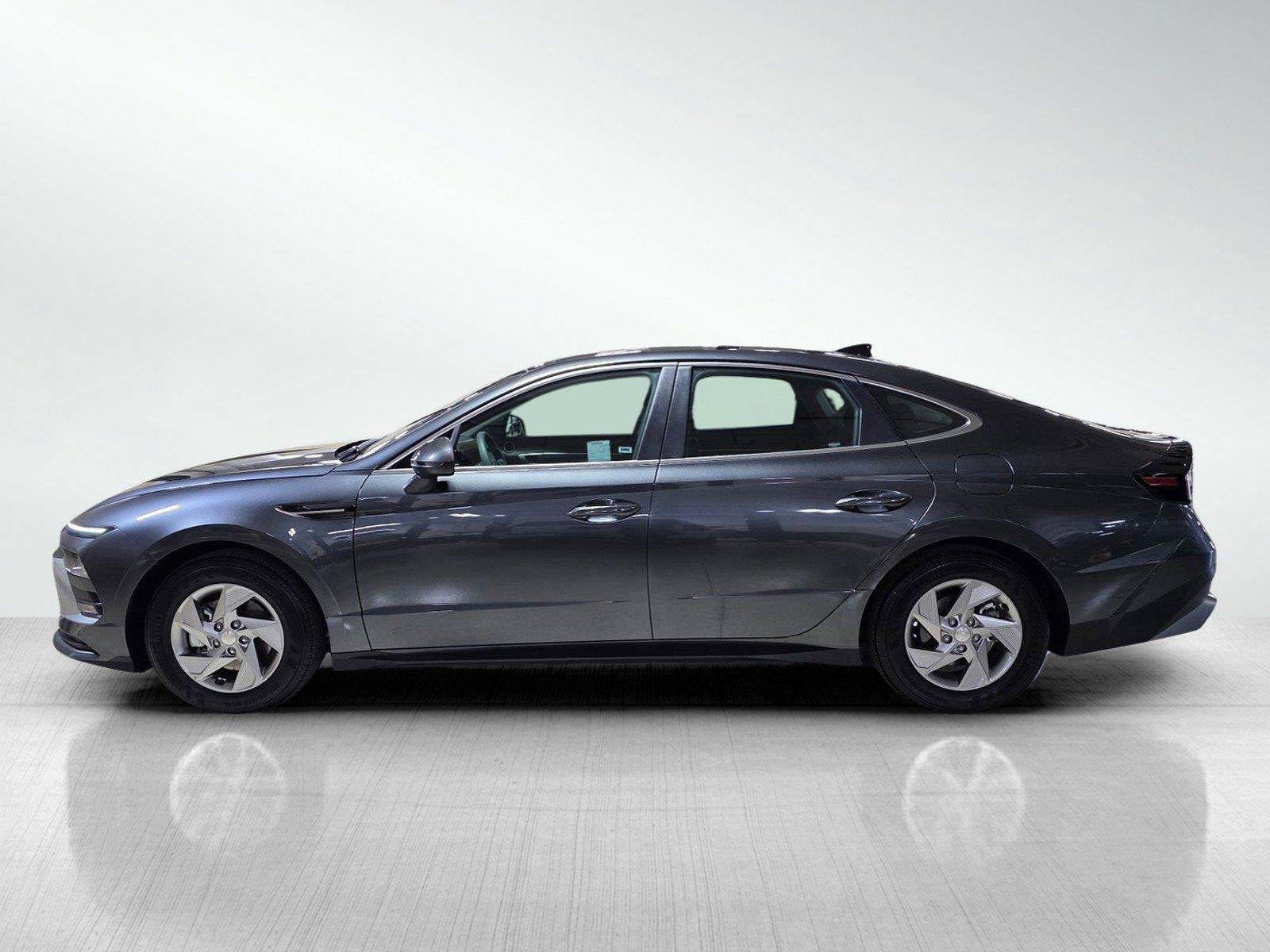 Certified 2026 Hyundai Sonata SE FWD image 4