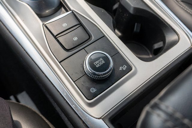 Used 2023 Ford Explorer XLT w/ Equipment Group 202A AWD/4WD image 30