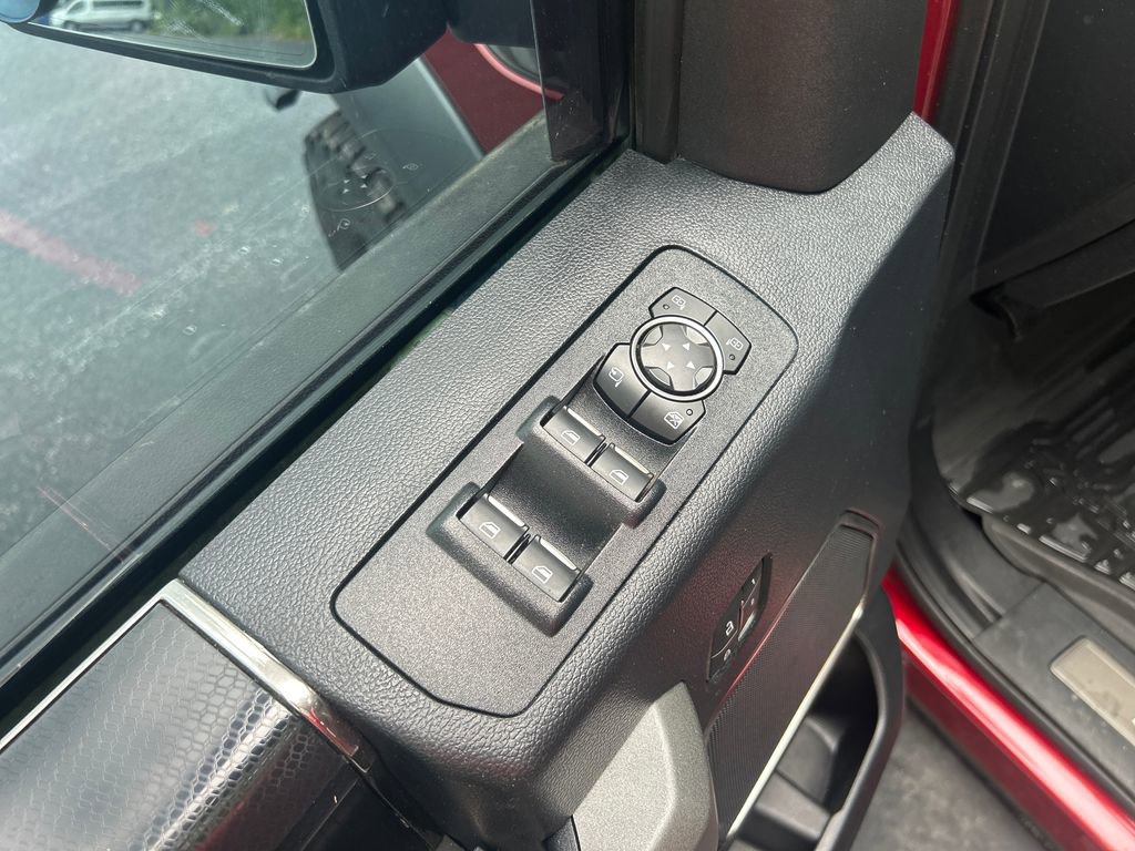 Used 2018 Ford F150 Raptor w/ Equipment Group 802A Luxury AWD/4WD image 14