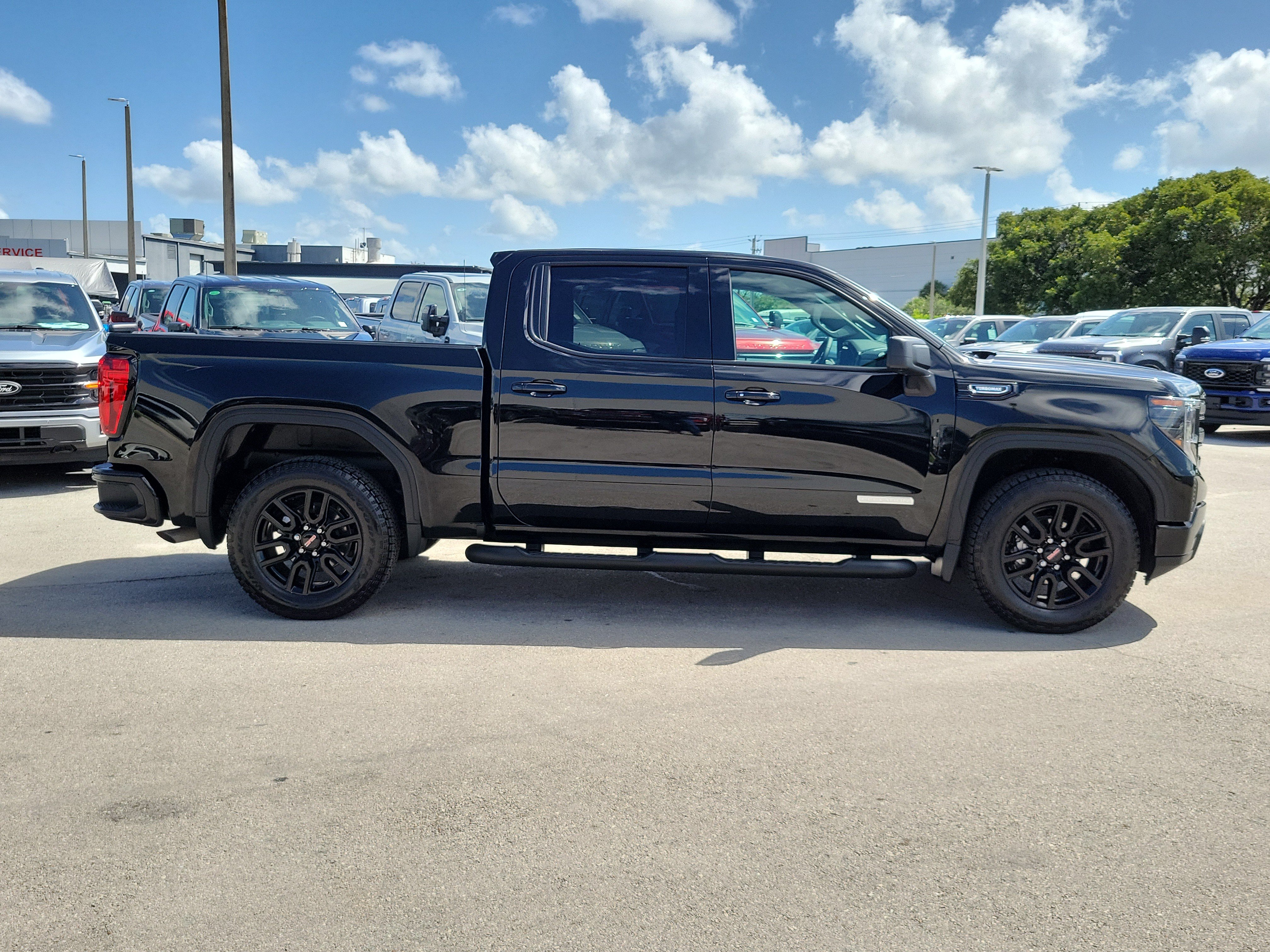 Used 2026 GMC Sierra 1500 Elevation w/ Elevation Select Package RWD image 4