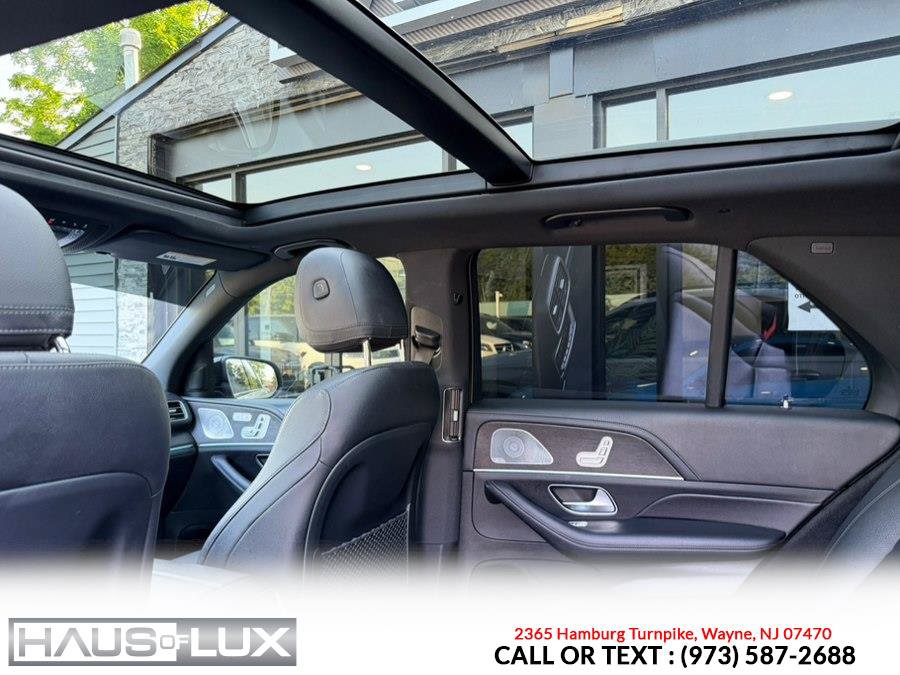 Used 2022 Mercedes-Benz GLE 350 4MATIC w/ AMG Line Exterior image 14