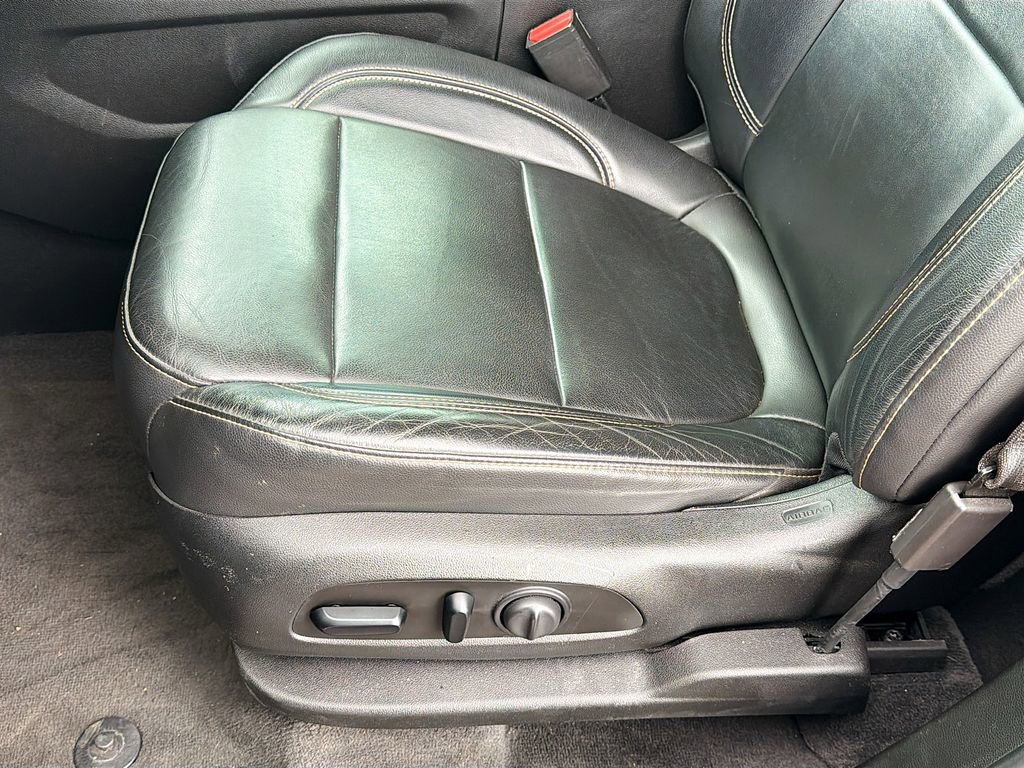 Used 2020 Chevrolet Traverse RS w/ LPO, Floor Liner Package image 20