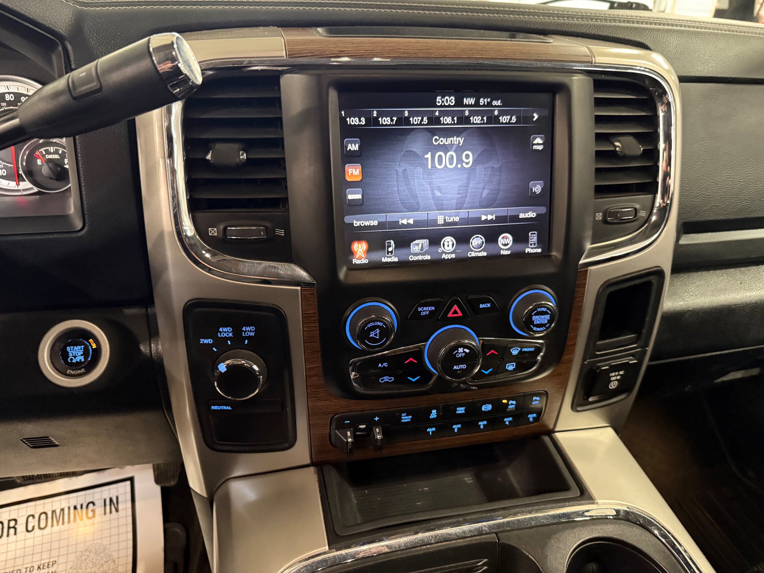 Used 2016 RAM 2500 Laramie AWD/4WD image 48