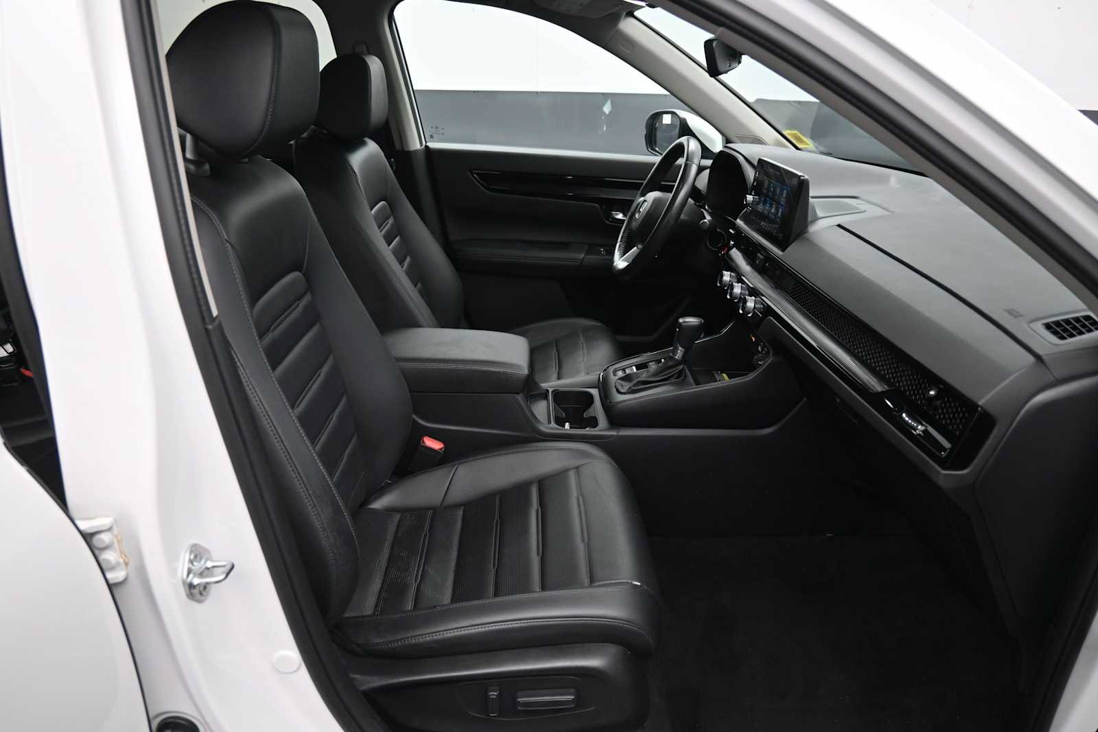 Used 2024 Honda CR-V EX-L image 25