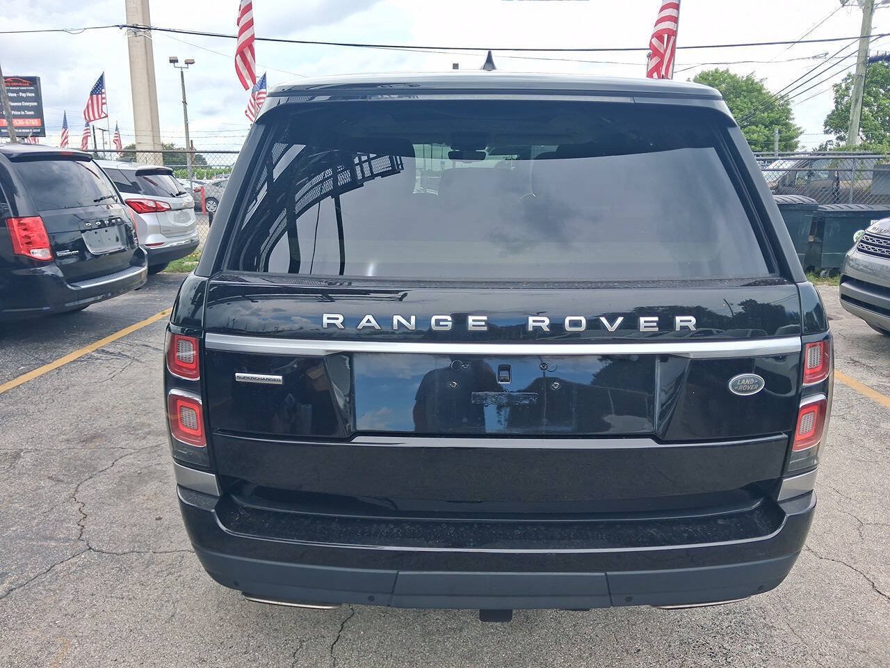 Used 2019 Land Rover Range Rover Supercharged AWD/4WD image 4