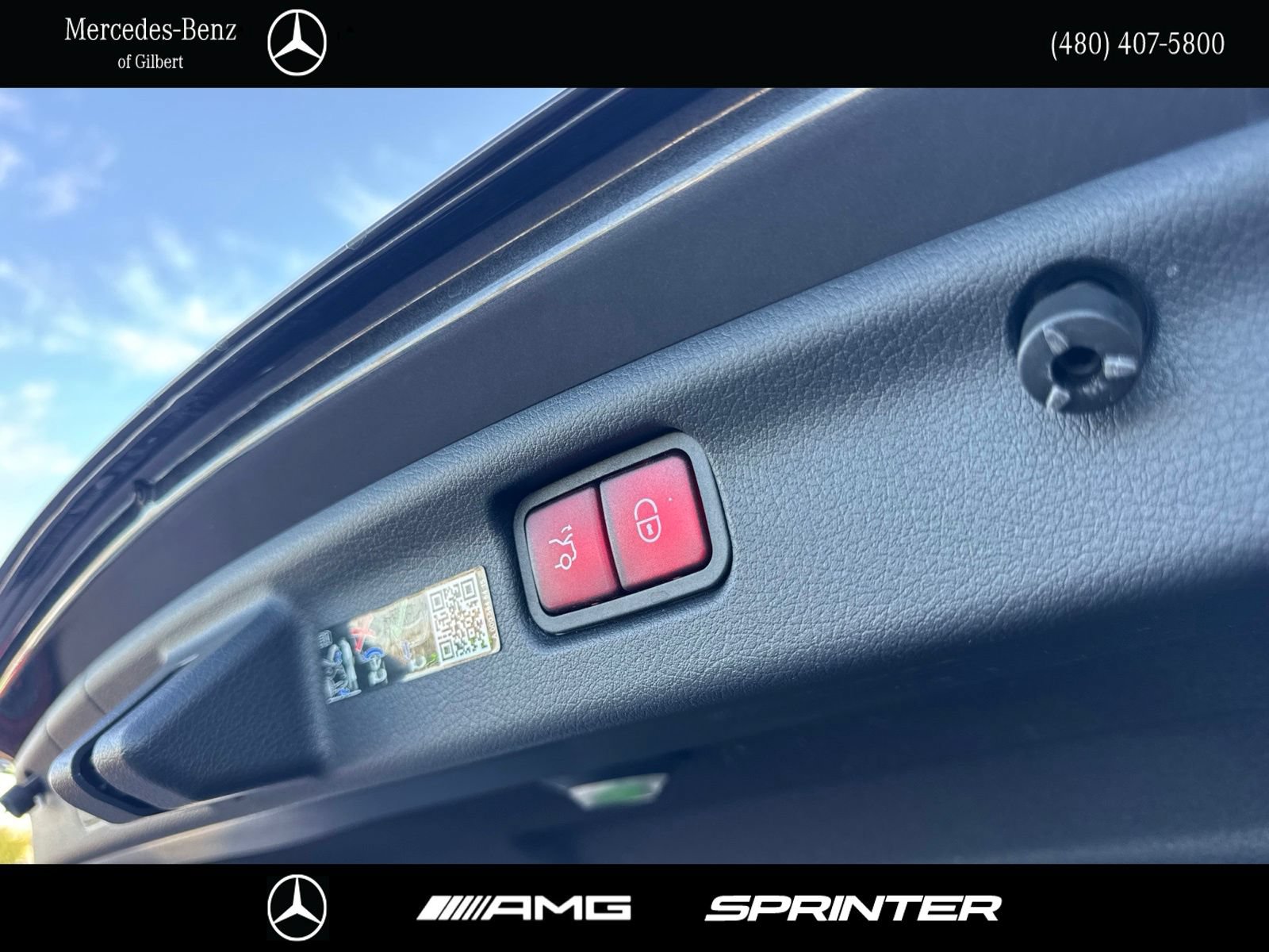 Used 2024 Mercedes-Benz C 300 Sedan image 9