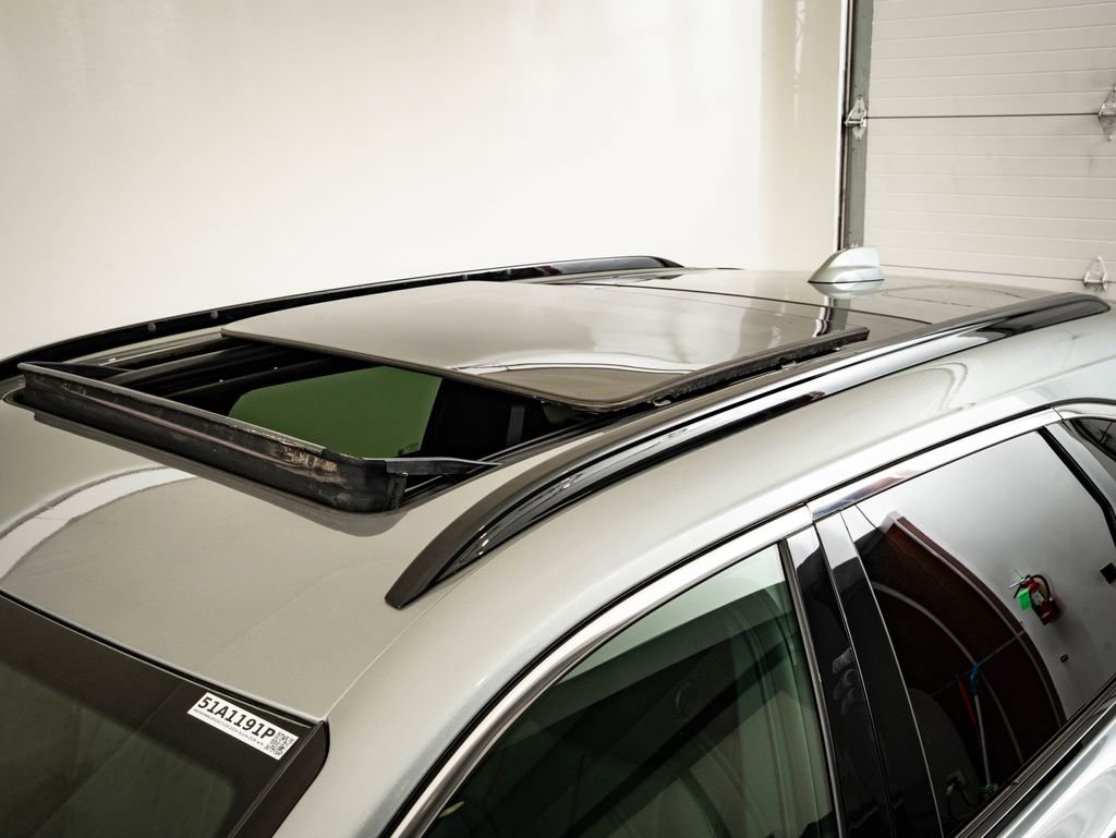 Used 2024 Acura ZDX A-Spec image 14