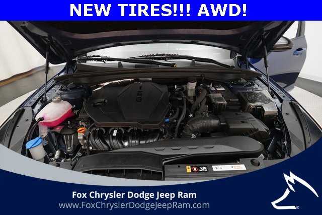 Used 2025 Kia K5 GT-Line w/ GT-Line Premium Package image 3