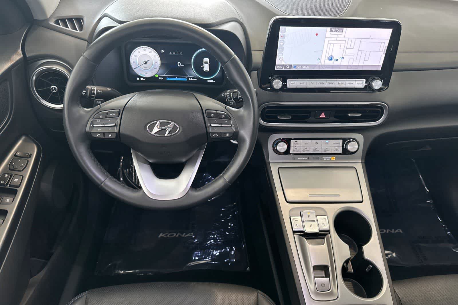 Used 2023 Hyundai Kona Limited w/ Cargo Package FWD image 14