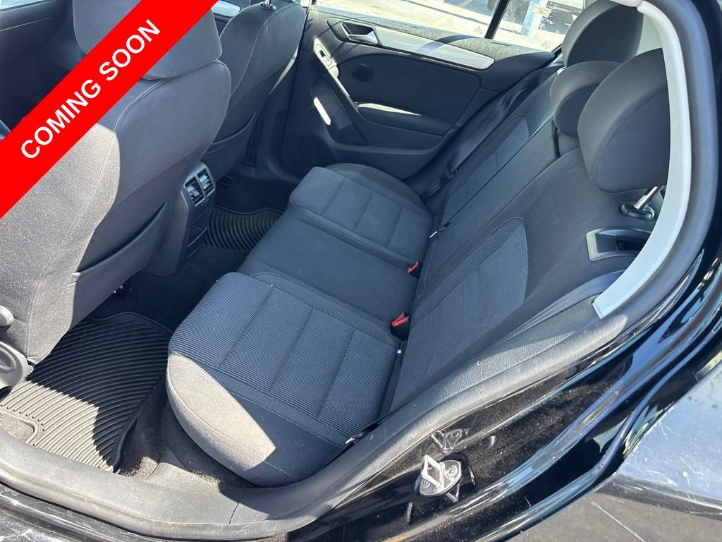 Used 2014 Volkswagen Golf 4-Door FWD image 11
