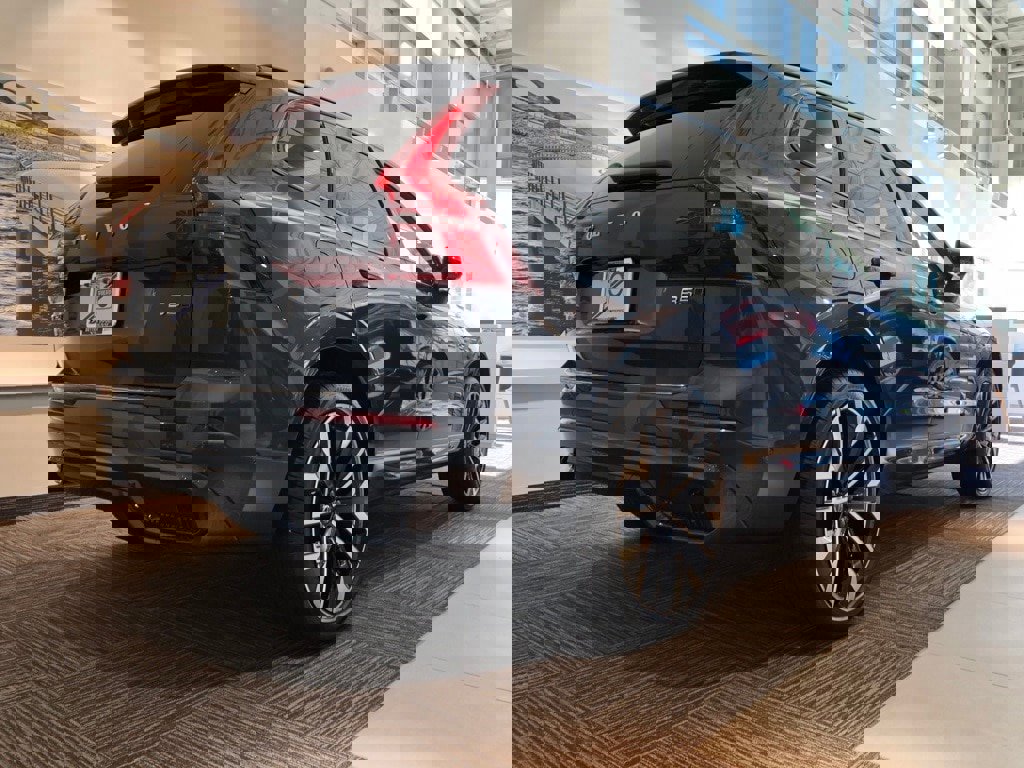 New 2026 Volvo XC60 B5 Ultra w/ Protection Package Premier image 6