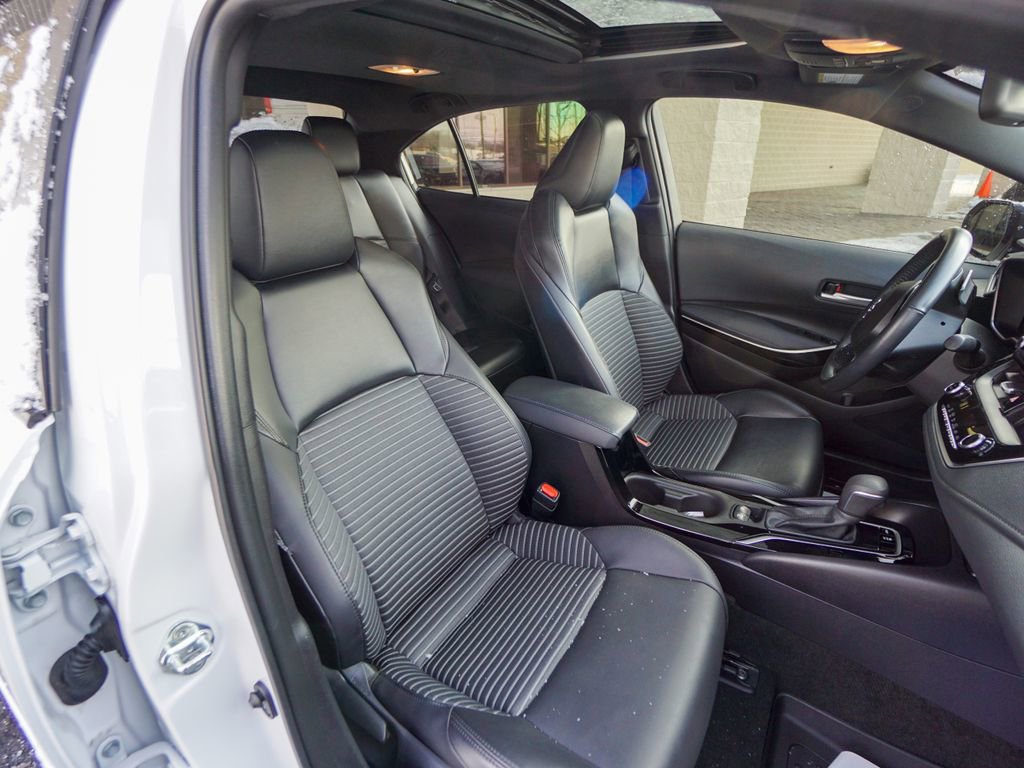 Used 2022 Toyota Corolla XSE image 28