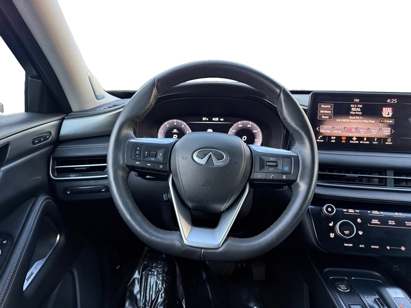 Used 2023 INFINITI QX60 Luxe w/ Performance Audio Package image 12