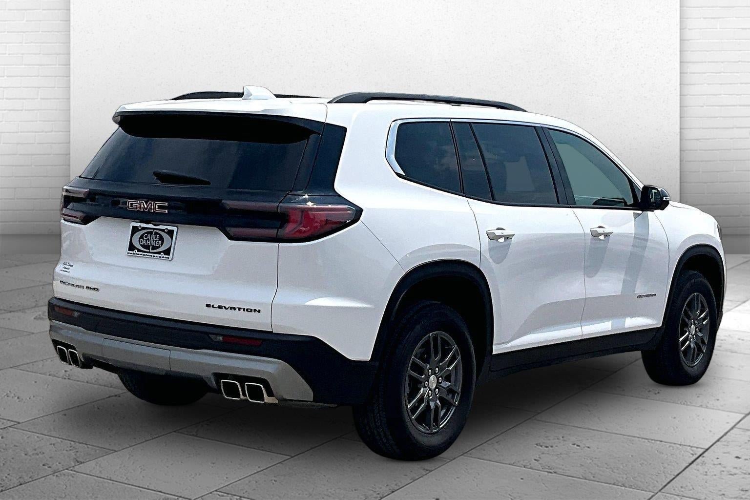 Used 2025 GMC Acadia Elevation AWD/4WD image 14