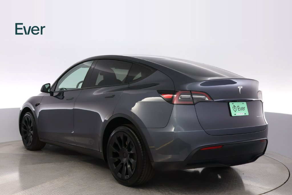 Used 2023 Tesla Model Y Long Range AWD/4WD image 17