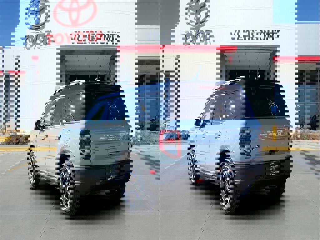 Used 2023 Ford Bronco Sport Outer Banks w/ Tech Package image 4