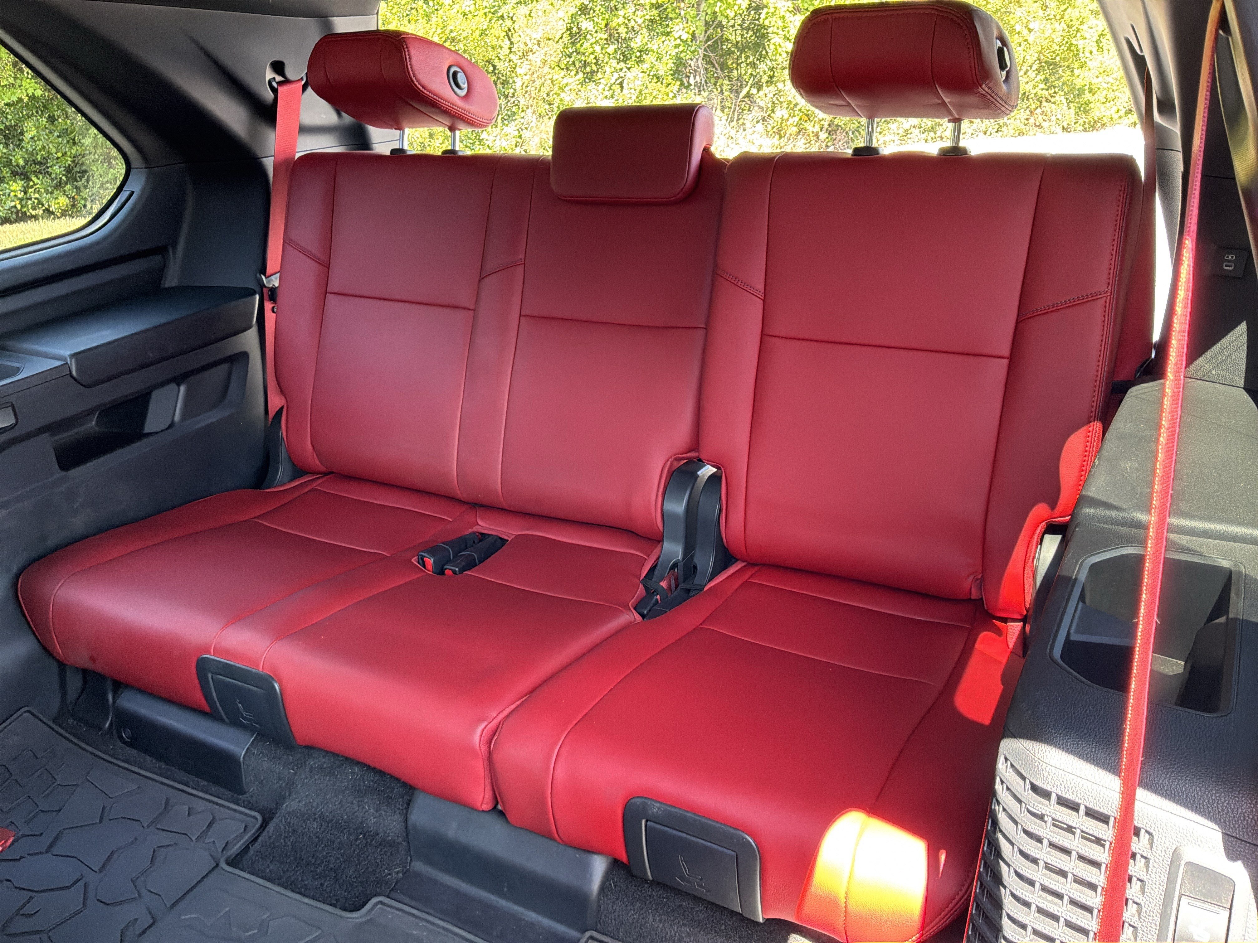 Used 2025 Toyota Sequoia TRD Pro AWD/4WD image 32