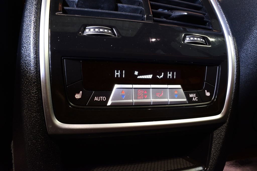 Used 2022 BMW X5 xDrive45e w/ Executive Package image 29