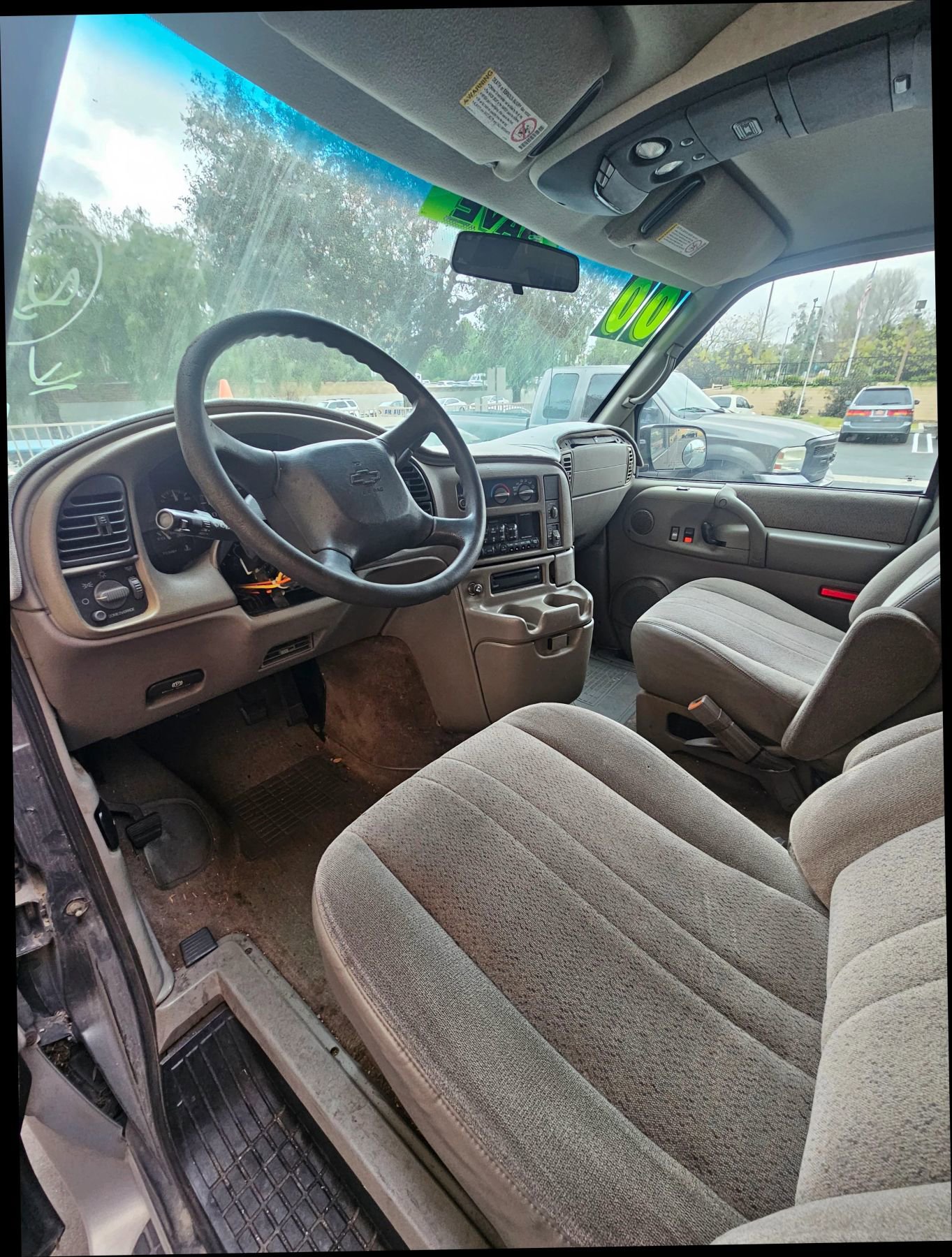 Used 2000 Chevrolet Astro Passenger image 10