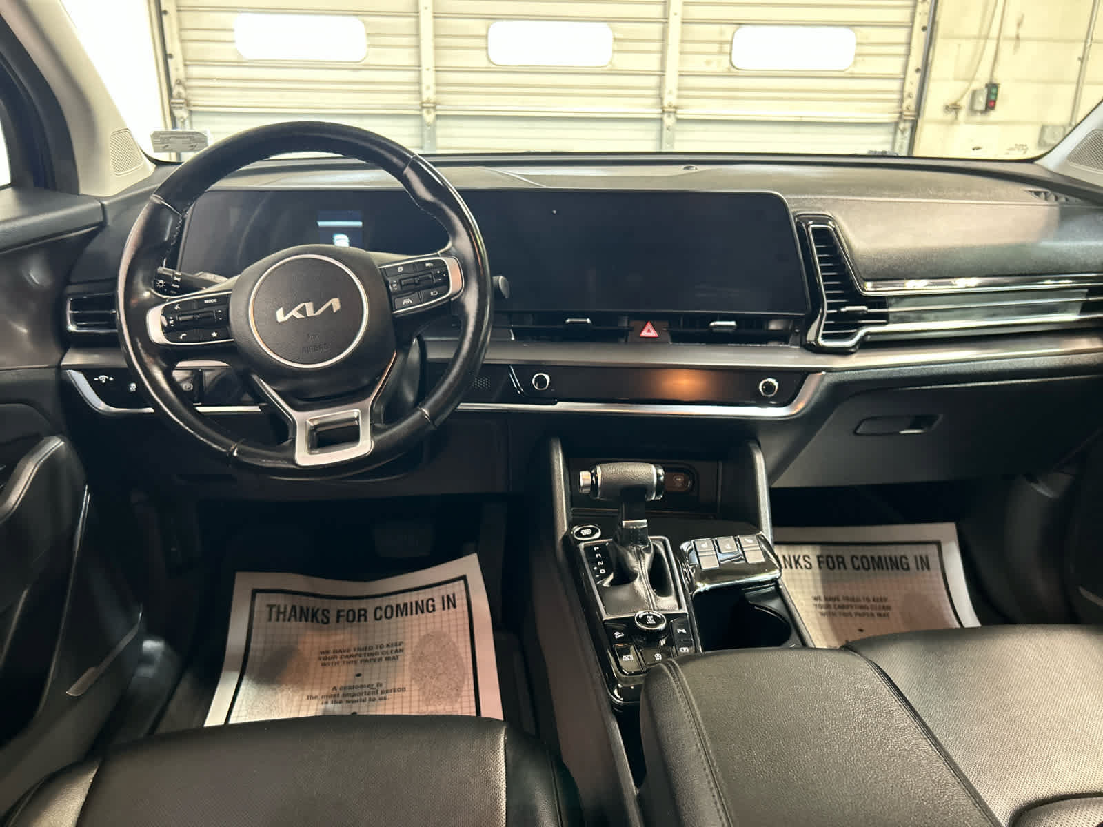 Used 2023 Kia Sportage EX AWD/4WD image 4